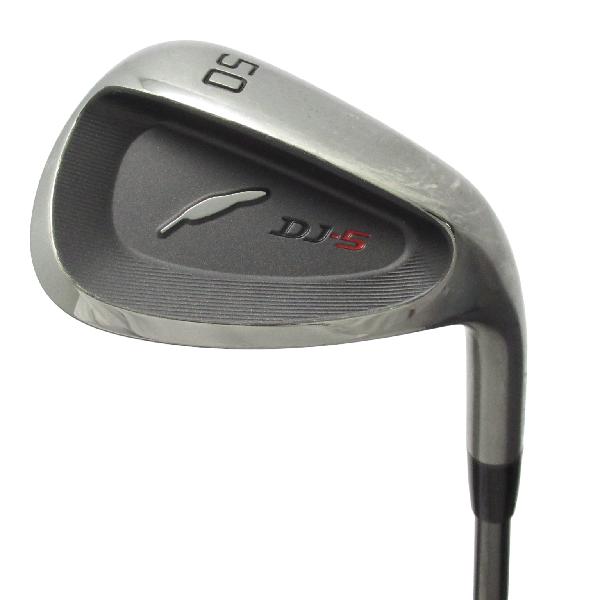 商品説明シャフトN.S.PRO DS-91w BKロフト50-06フレックスWEDGE左右右用長さ35.25重量(g)440±バランスD0.5±程度CDヘッドカバー無付属品無グリップ-グリップ程度やや汚れ在庫店舗ネット店備考商品の程度についてAメーカーフィルムで保護されていて使用痕跡が全く見られない状態Bバックフェース・シャフト・ソール・フェースに目立たない傷はあるが、全体的にきれいな状態Cバックフェース・シャフトソール・フェースに擦り傷・当たり傷など使用感のある傷が見られる状態Dバックフェース・シャフト・ソール・フェースに大きな擦り傷・当たり傷が見られる状態E全体的に汚く見える状態(使用に問題はございません)注意事項・注文手続き完了後の内容変更・キャンセル・交換・返品はお受けできません。あらかじめご了承ください。・ゴルフガレージ店頭でも販売しておりますので、タイミングによっては店頭完売によりご用意できない場合もございます。・重量・バランスについては弊社実測値です。・長さは、メーカーによって測定方法が異なるため、シャフト改造の痕跡が認められない場合、実測値が近似値であればメーカー公表値を表示しています。※アイアンセットの場合は、主に5番アイアンの長さを表示しています。中古