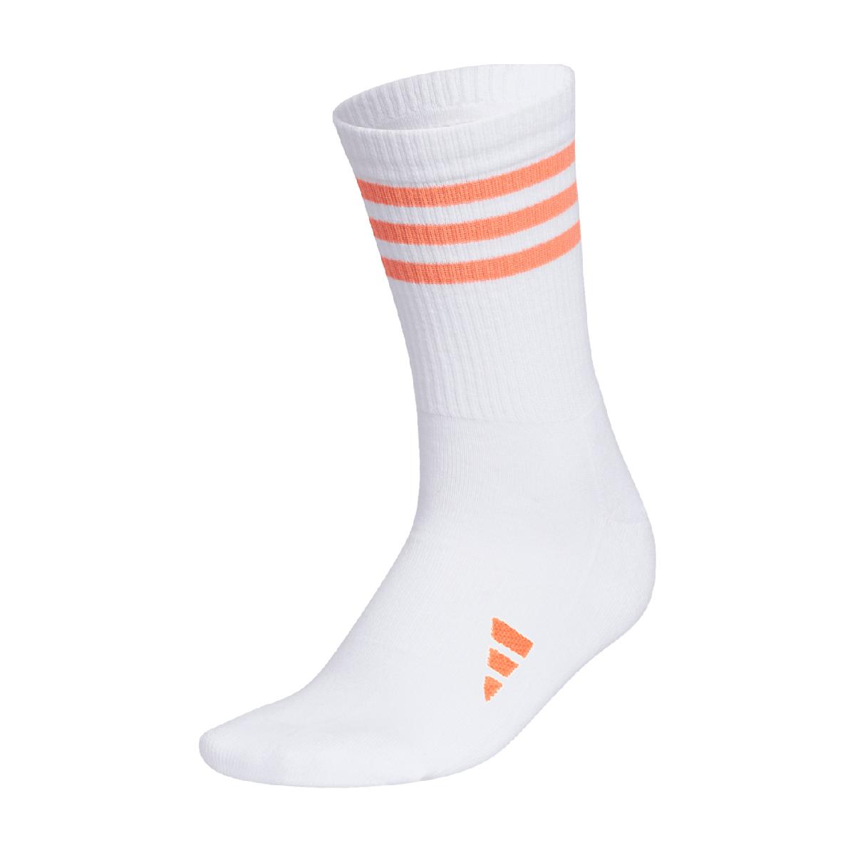 スリーストライプ クッション クルーソックスアディダス / Adidas商品の特徴ストライプが足元を彩るスリーストライプデザイン。クッション性とサポート力にも優れ、快適な履き心地でラウンドをサポートする。ユニセックスに対応する2サイズ展開。...