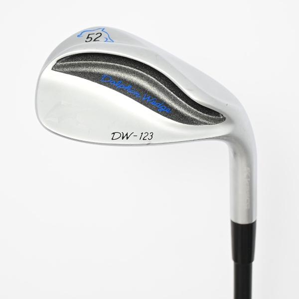 商品説明シャフトDolphin DP-231ロフト52フレックスWEDGE左右右用長さ35.25重量(g)401±バランスC9±程度Cヘッドカバー無付属品無グリップ-グリップ程度良在庫店舗ネット店備考商品の程度についてAメーカーフィルムで保護されていて使用痕跡が全く見られない状態Bバックフェース・シャフト・ソール・フェースに目立たない傷はあるが、全体的にきれいな状態Cバックフェース・シャフトソール・フェースに擦り傷・当たり傷など使用感のある傷が見られる状態Dバックフェース・シャフト・ソール・フェースに大きな擦り傷・当たり傷が見られる状態E全体的に汚く見える状態(使用に問題はございません)注意事項・注文手続き完了後の内容変更・キャンセル・交換・返品はお受けできません。あらかじめご了承ください。・ゴルフガレージ店頭でも販売しておりますので、タイミングによっては店頭完売によりご用意できない場合もございます。・重量・バランスについては弊社実測値です。・長さは、メーカーによって測定方法が異なるため、シャフト改造の痕跡が認められない場合、実測値が近似値であればメーカー公表値を表示しています。※アイアンセットの場合は、主に5番アイアンの長さを表示しています。中古