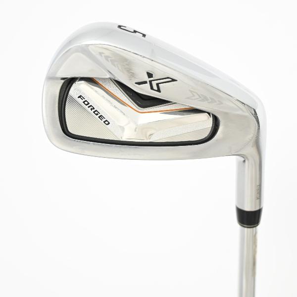 商品説明シャフトN.S.PRO 920GH DST for XXIOロフト23フレックスS左右右用長さ38重量(g)402±バランスD1.5±程度Cヘッドカバー無付属品無グリップ-グリップ程度汚れ・消耗在庫店舗港北ニュータウン店セット内容8本:#5 #6 #7 #8 #9 PW AW SW備考出荷予定時期通常2日後に出荷商品の程度についてAメーカーフィルムで保護されていて使用痕跡が全く見られない状態Bバックフェース・シャフト・ソール・フェースに目立たない傷はあるが、全体的にきれいな状態Cバックフェース・シャフトソール・フェースに擦り傷・当たり傷など使用感のある傷が見られる状態Dバックフェース・シャフト・ソール・フェースに大きな擦り傷・当たり傷が見られる状態E全体的に汚く見える状態(使用に問題はございません)注意事項・注文手続き完了後の内容変更・キャンセル・交換・返品はお受けできません。あらかじめご了承ください。・ゴルフガレージ店頭でも販売しておりますので、タイミングによっては店頭完売によりご用意できない場合もございます。・重量・バランスについては弊社実測値です。・長さは、メーカーによって測定方法が異なるため、シャフト改造の痕跡が認められない場合、実測値が近似値であればメーカー公表値を表示しています。※アイアンセットの場合は、主に5番アイアンの長さを表示しています。中古
