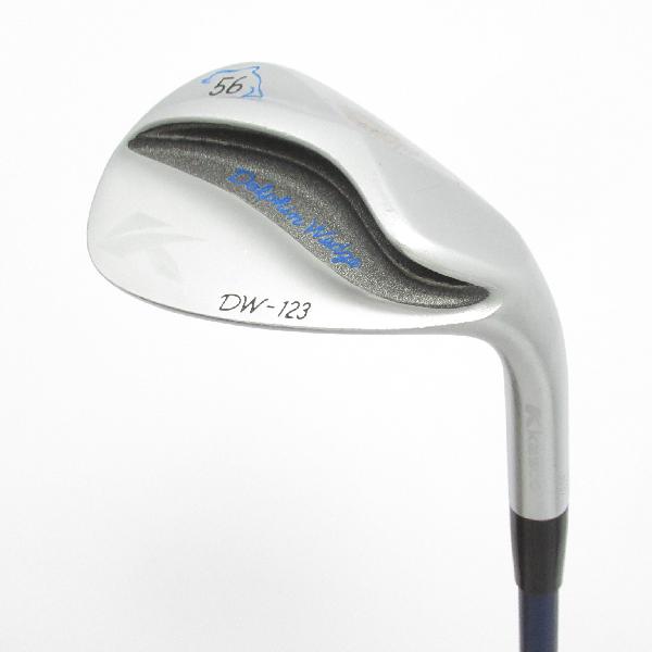 商品説明シャフトDolphin DP-231ロフト56フレックスL左右右用長さ34重量(g)380±バランスC6.5±程度CDヘッドカバー無付属品無グリップ-グリップ程度良在庫店舗ネット店備考商品の程度についてAメーカーフィルムで保護されていて使用痕跡が全く見られない状態Bバックフェース・シャフト・ソール・フェースに目立たない傷はあるが、全体的にきれいな状態Cバックフェース・シャフトソール・フェースに擦り傷・当たり傷など使用感のある傷が見られる状態Dバックフェース・シャフト・ソール・フェースに大きな擦り傷・当たり傷が見られる状態E全体的に汚く見える状態(使用に問題はございません)注意事項・注文手続き完了後の内容変更・キャンセル・交換・返品はお受けできません。あらかじめご了承ください。・ゴルフガレージ店頭でも販売しておりますので、タイミングによっては店頭完売によりご用意できない場合もございます。・重量・バランスについては弊社実測値です。・長さは、メーカーによって測定方法が異なるため、シャフト改造の痕跡が認められない場合、実測値が近似値であればメーカー公表値を表示しています。※アイアンセットの場合は、主に5番アイアンの長さを表示しています。中古