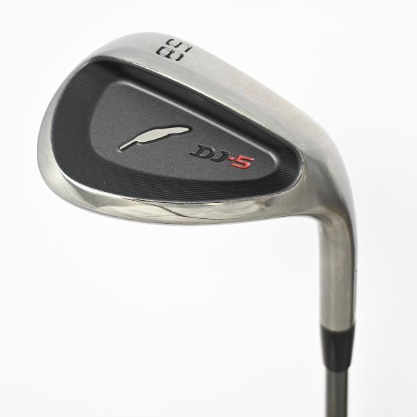 商品説明シャフトN.S.PRO DS-91w BKロフト58-08フレックスWEDGE左右右用長さ35重量(g)447±バランスD2±程度Cヘッドカバー無付属品無グリップ-グリップ程度良在庫店舗ネット店備考商品の程度についてAメーカーフィルムで保護されていて使用痕跡が全く見られない状態Bバックフェース・シャフト・ソール・フェースに目立たない傷はあるが、全体的にきれいな状態Cバックフェース・シャフトソール・フェースに擦り傷・当たり傷など使用感のある傷が見られる状態Dバックフェース・シャフト・ソール・フェースに大きな擦り傷・当たり傷が見られる状態E全体的に汚く見える状態(使用に問題はございません)注意事項・注文手続き完了後の内容変更・キャンセル・交換・返品はお受けできません。あらかじめご了承ください。・ゴルフガレージ店頭でも販売しておりますので、タイミングによっては店頭完売によりご用意できない場合もございます。・重量・バランスについては弊社実測値です。・長さは、メーカーによって測定方法が異なるため、シャフト改造の痕跡が認められない場合、実測値が近似値であればメーカー公表値を表示しています。※アイアンセットの場合は、主に5番アイアンの長さを表示しています。中古