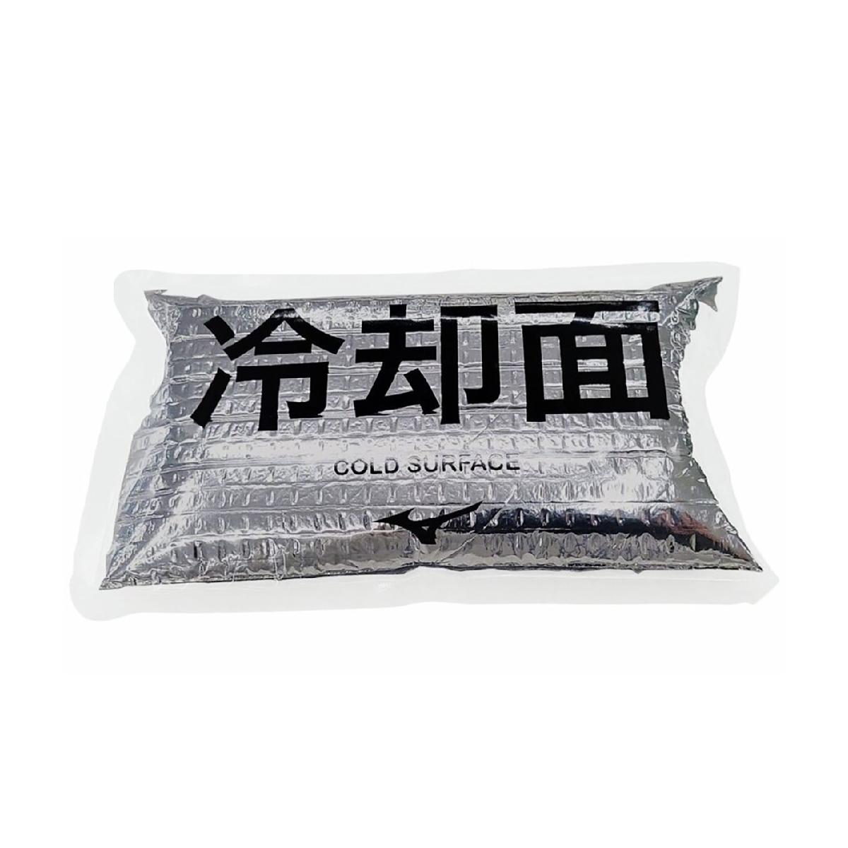 保冷剤ミズノ / MIZUNO商品の特徴クーリンググッズ専用の保冷剤。保冷効果が長持ちし水滴も出にくい構造。ミズノオリジナルロゴ入り。クールホールドネッククーラー(E2MYA002)やクーリングネッククーラー(E2MY2001)にもご利用できます。素材水、不凍液、防腐剤サイズバリエーション10×17cm製造国日本シーズン2021年モデルcoolergoods