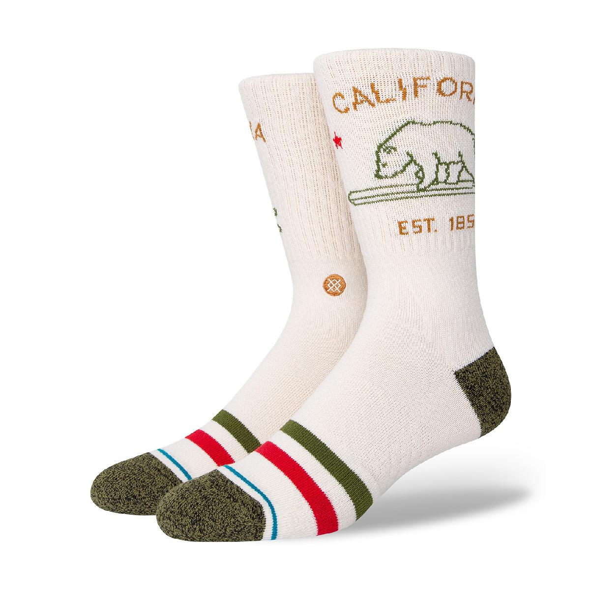 CALIFORNIA REPUBLIC 2 クルーソックススタンス / STANCE商品の特徴●スタイル：クルー●素材：コームドコットンブレンド伸縮性のあるリブがふくらはぎを包み込み、きつ過ぎずゆるくない極上のフィット感を生み出します。トラブルの多いつま先やかかと部分はクッション性もあるパイル仕様で仕上げ、優れた吸湿性を実現。細部にまでこだわったスタンスらしい快適な履き心地に仕上げました。素材コットン、ポリエステル、ナイロン、ポリウレタンサイズバリエーションL(25.5-29cm)対象ユニセックス製造国中国シーズン2025年モデル