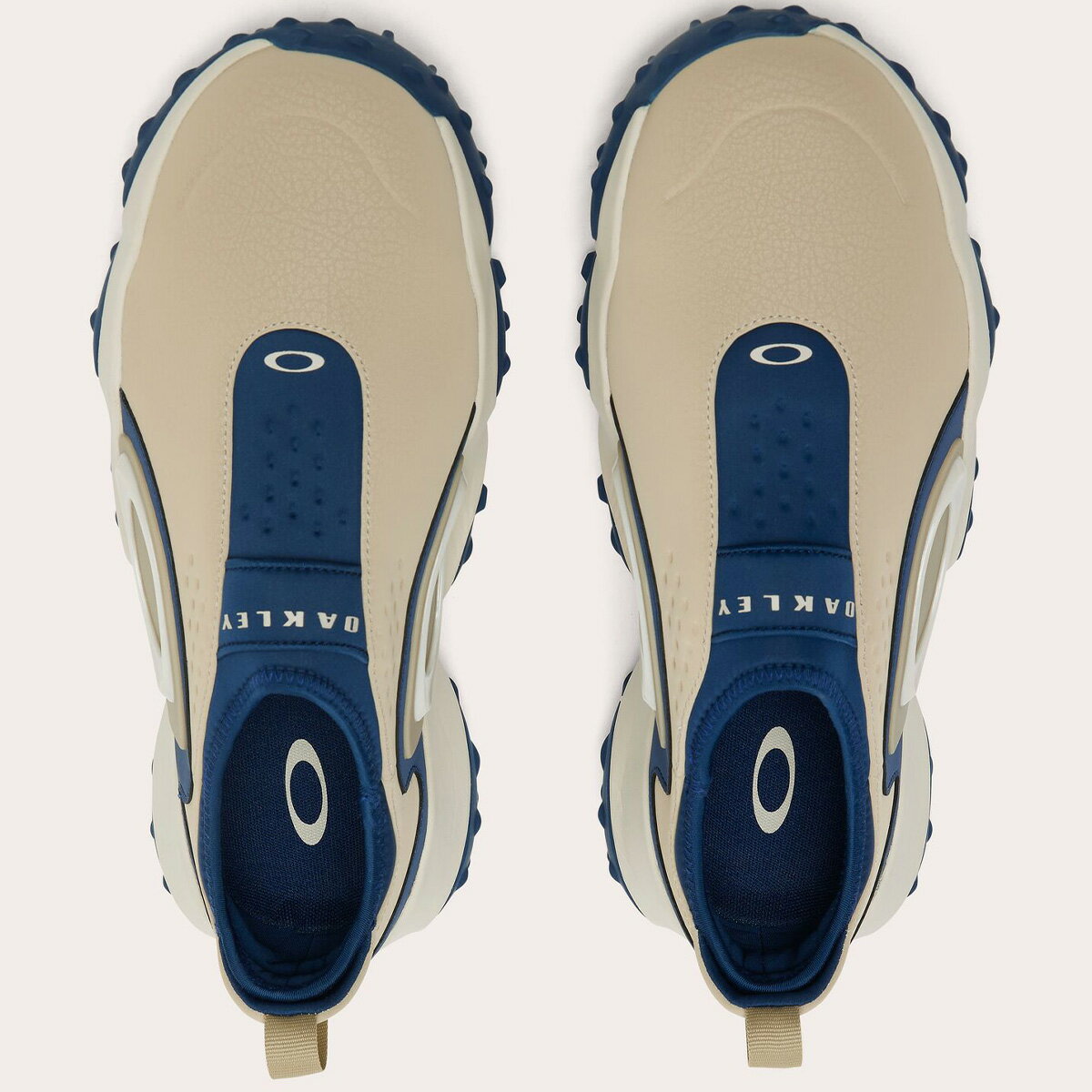 オークリー　OAKLEY　EDGE ICON シューズ