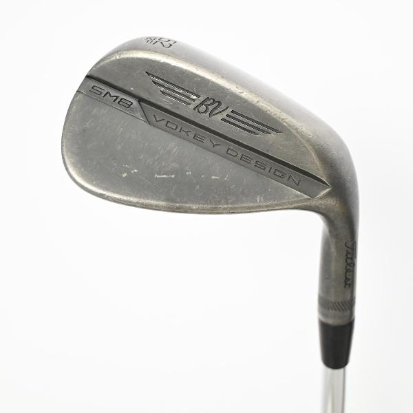 商品説明シャフトスチールシャフトロフト52-12フレックス判別不能左右右用長さ35.5重量(g)460±バランスD4.5±程度Dヘッドカバー無付属品無グリップ-グリップ程度汚れ・消耗在庫店舗ネット店備考シャフト名印刷剥がれ(シャフトモデル、フレックス不明）。商品の程度についてAメーカーフィルムで保護されていて使用痕跡が全く見られない状態Bバックフェース・シャフト・ソール・フェースに目立たない傷はあるが、全体的にきれいな状態Cバックフェース・シャフトソール・フェースに擦り傷・当たり傷など使用感のある傷が見られる状態Dバックフェース・シャフト・ソール・フェースに大きな擦り傷・当たり傷が見られる状態E全体的に汚く見える状態(使用に問題はございません)注意事項・注文手続き完了後の内容変更・キャンセル・交換・返品はお受けできません。あらかじめご了承ください。・ゴルフガレージ店頭でも販売しておりますので、タイミングによっては店頭完売によりご用意できない場合もございます。・重量・バランスについては弊社実測値です。・長さは、メーカーによって測定方法が異なるため、シャフト改造の痕跡が認められない場合、実測値が近似値であればメーカー公表値を表示しています。※アイアンセットの場合は、主に5番アイアンの長さを表示しています。中古