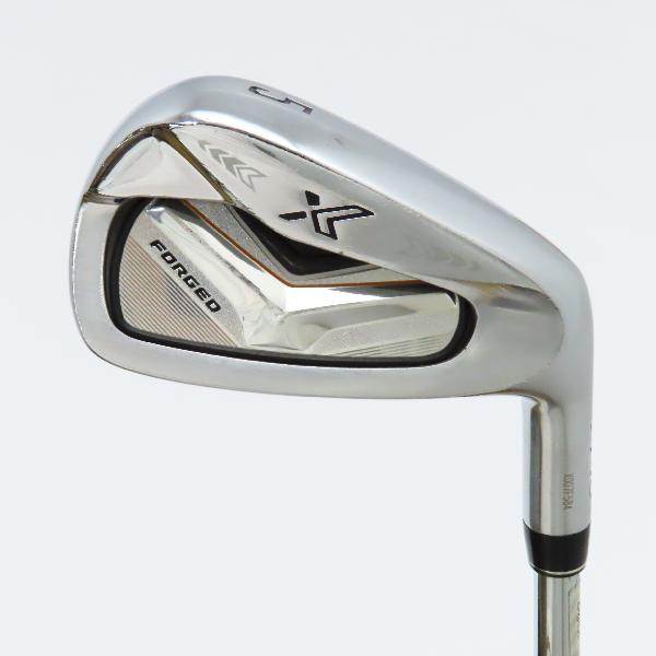 商品説明シャフトN.S.PRO 920GH DST for XXIOロフト23フレックスS左右右用長さ38重量(g)400±バランスD1±程度Cヘッドカバー無付属品無グリップ-グリップ程度汚れ・消耗在庫店舗新橋銀座口店セット内容6本:#5 #6 #7 #8 #9 PW備考出荷予定時期通常2日後に出荷商品の程度についてAメーカーフィルムで保護されていて使用痕跡が全く見られない状態Bバックフェース・シャフト・ソール・フェースに目立たない傷はあるが、全体的にきれいな状態Cバックフェース・シャフトソール・フェースに擦り傷・当たり傷など使用感のある傷が見られる状態Dバックフェース・シャフト・ソール・フェースに大きな擦り傷・当たり傷が見られる状態E全体的に汚く見える状態(使用に問題はございません)注意事項・注文手続き完了後の内容変更・キャンセル・交換・返品はお受けできません。あらかじめご了承ください。・ゴルフガレージ店頭でも販売しておりますので、タイミングによっては店頭完売によりご用意できない場合もございます。・重量・バランスについては弊社実測値です。・長さは、メーカーによって測定方法が異なるため、シャフト改造の痕跡が認められない場合、実測値が近似値であればメーカー公表値を表示しています。※アイアンセットの場合は、主に5番アイアンの長さを表示しています。中古