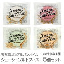 ミネラル塩×アルガンオイル Juicy salt Fizz ジューシーソルトフィズ 太陽をたっぷり浴びたもぎたてフルーツが シュワ〜っとはじけるエネルギッシュな4つの香り 海の恵みをうけたつぶ塩を贅沢に30%配合！ 肌のうるおいを保つ人気のアルガンオイルをはじめ、 こだわりの保湿成分を配合しました。 1種5個セット 用法・用量 浴槽の湯200Lに1錠を入れ よくかき混ぜてご入浴ください 内容量：40g　直径約：48mm 主成分：海塩、リンゴ酸、炭酸水素Na、硫酸Na、 炭酸Na、PEG-150、その他香りによって異なる 日本製 風呂釜・お洗濯についてのご注意 ◆風呂釜や浴槽をいためるイオウ不使用 ◆岩塩を使用しているため若干の溶け残りが出る場合がありますので 残り湯は早めに洗い流すことをおすすめします ◆大理石・人工大理石の浴槽でのご使用はお避けください ◆残り湯は洗髪や洗濯にお使いいただけますがすすぎや柔軟仕上げを するときは清水をお使いください ◆代物、おしゃれ着など大切な衣類の洗濯はお避けください 関連商品入浴剤 炭酸 ジューシーソルトフィズ 1種10個セット(1種×5個)...入浴剤 炭酸 ジューシーソルトフィズ 1種20個セット(1種×20個...在庫限りセール ニトリル 手袋 ニトリル手袋 破れにくい パウダーフリ...1,732円3,217円1,000円【即納】竹虎 サージカルマスクCP レベル1 医療用マスク 10箱 5...【即納】竹虎 サージカルマスクCP レベル1 医療用マスク 12箱 5...【ネコポス送料無料】99％抗菌 アンティバクテリア マスクキーパー マ...3,680円4,000円399円在庫限りセール 【即納】竹虎 S M L LLサイズ ブラック 腰部ベ...在庫限りセール 竹虎 famica シューヘルパー ファミカ 立ったま...【即納】竹虎サージカルマスクCP レベル1 医療用マスク 3箱 50枚...1,500円1,500円1,320円【即納】竹虎 サージカルマスクCP レベル1 医療用マスク 50枚入【...竹虎プラスチック手袋200パウダーフリー SS S M L 1箱 20...【即納】竹虎 サージカルマスクL2 レベル2 医療用マスク 2箱 5...460円1,632円930円