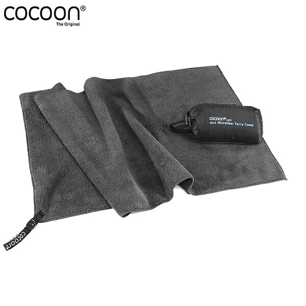 COCOON コクーン テリータオルライトは、重量の7倍の水を吸収できるタオルです。 吸水率が高く、速乾で軽量で、かさばる一般的なタオルに比べてとてもコンパクトなので、アウトドアからトラベル、ジム用まで幅広く使用できます。お風呂上がりに全身拭くのなら、男女問わずMサイズが人気です。また、体に巻いて使いたい場合はLサイズ以上がオススメです。 ■SPEC■ ■XLサイズ ・サイズ：150cm×80cm ・収納サイズ：21cm×10cm ・重量：360g ・素材：ポリエステル80％、ナイロン20％ コクーンとは 1989年創業のオーストリアDesign Salt社のCOCOONR （コクーン） はトラベルシーツやスリーピングバッグライナーを世に送り出し、世界中のバックパッカーや、登山家、冒険家が絶大な信頼を寄せるブランドです。 ※メーカーやモデル等によりサイズ感は異なります。サイズは目安としてお考えください。 ※写真の色と実際の商品の色は多少異なる場合がございます。 ※商品画像はメーカー提供のサンプル画像です。 製品仕様・デザインは改良のため予告なく変更される場合がありますのでご了承ください。 正規品 未使用新品 当店のブランド商品は全て本物です。安心してショッピングをお楽しみください。