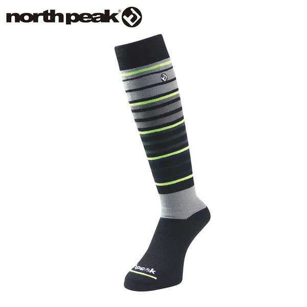 デザインソックス DESIGN SOCKS 総パイル編みで、クッション性に優れる。 乾式アクリルによるボリュームと保温性。 異型断面繊維による優れた吸水性。 ウール混で、吸放湿性や風合いが向上。 アンチピリング加工。 ■SIZE サイズ：23-25cm / 25-27cm ■SPEC 素材：アクリル、ポリエステル、毛、ポリウレタン 原産国：中国 north peak（ノースピーク）とは 衝撃吸収力、可動性、デザイン性、ファブリックすべてに真摯な姿勢を貫くnorth peakのプロテクターは、ビギナーからエキスパートまであらゆるスノーボーダーにとってのマストアイテムです。 north peakは、その技術力とアイデアを活かし機能性ソックス、スノーグローブ、ゴーグルなども展開。 トータルアクセサリーブランドへと成長を遂げています。 ※メーカーやモデル等によりサイズ感は異なります。サイズは目安としてお考えください。 ※写真の色と実際の商品の色は多少異なる場合がございます。 ※商品画像はメーカー提供のサンプル画像です。 製品仕様・デザインは改良のため予告なく変更される場合がありますのでご了承ください。 正規品 未使用新品 当店のブランド商品は全て本物です。安心してショッピングをお楽しみください。