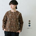 森刺繍ブラウス emago ナチュラル カジュアル 大人 かわいい 北欧 ロゴ 森 総柄