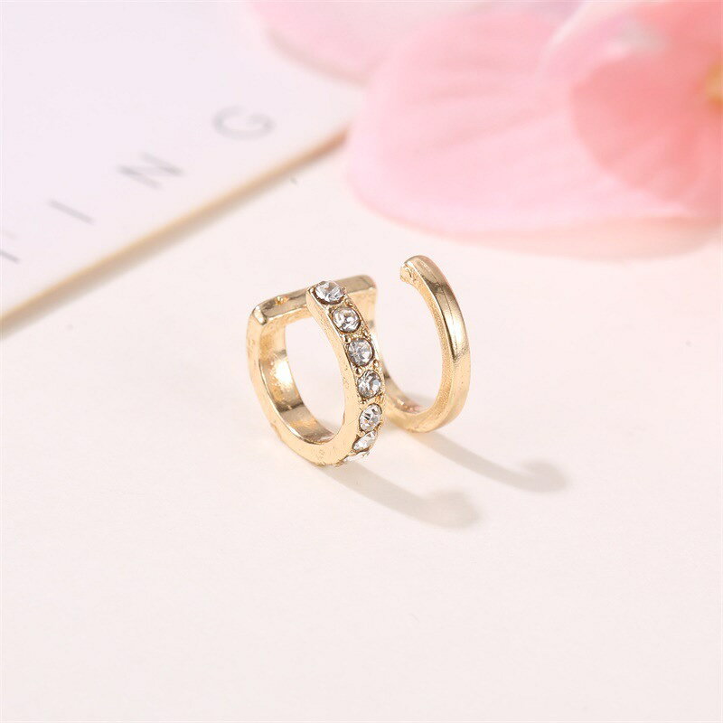 激安プラネットの送料無料 イヤーカフ イヤークリップ 単品 片耳 1個 耳飾り レディース 女性 アクセサリー イヤリング リング 2連風 C型 輪っか フープ ラインストーン ノンホール ジュエリー ファッション小物 おしゃれ 上品 かわいい キラキラ シンプル カジュアル お出かけ ギフト プレゼ｜アングル3