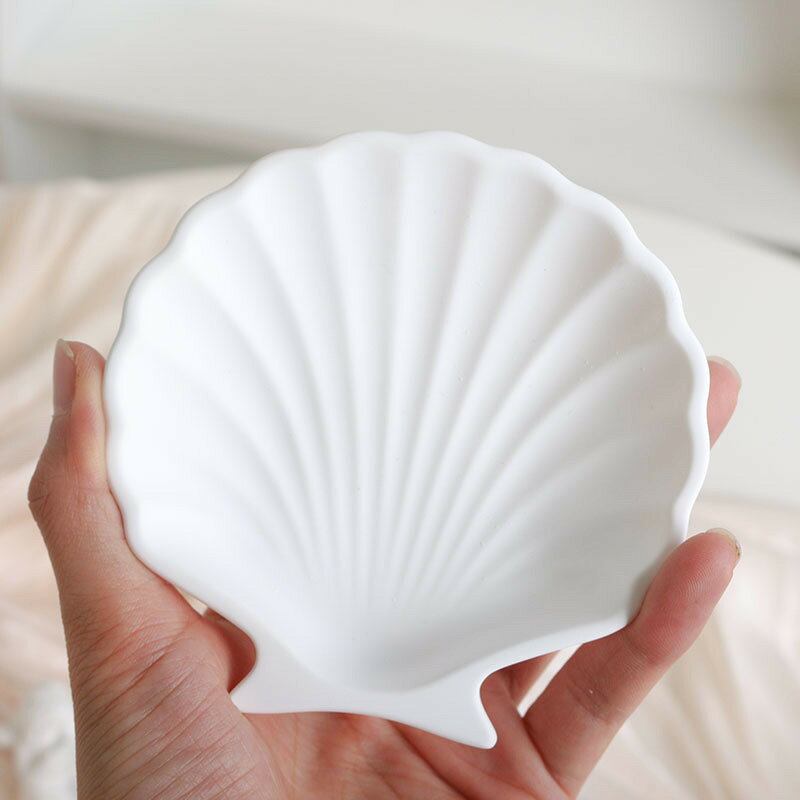送料無料 アクセサリートレイ アクセサリートレー アクセサリープレート 小物入れ 小物置き 小皿 収納 貝殻 シェル 月 ムーン 人魚 マーメイド 海 かわいい 卓上 インテリア おしゃれ ホワイト 白の商品画像 2