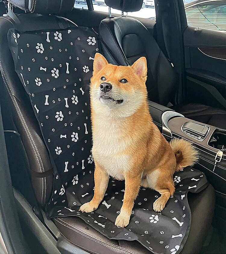送料無料 犬用カーシート ペット用品 犬用 ペットグッズ 車用品 ドライブ用品 マット 汚れ防止 防水 洗える 簡単設置 シンプル 可愛い 便利 お出かけ 旅行 散歩 アウトドア geki-pla-10138402 激安プラネット サンプル画像2