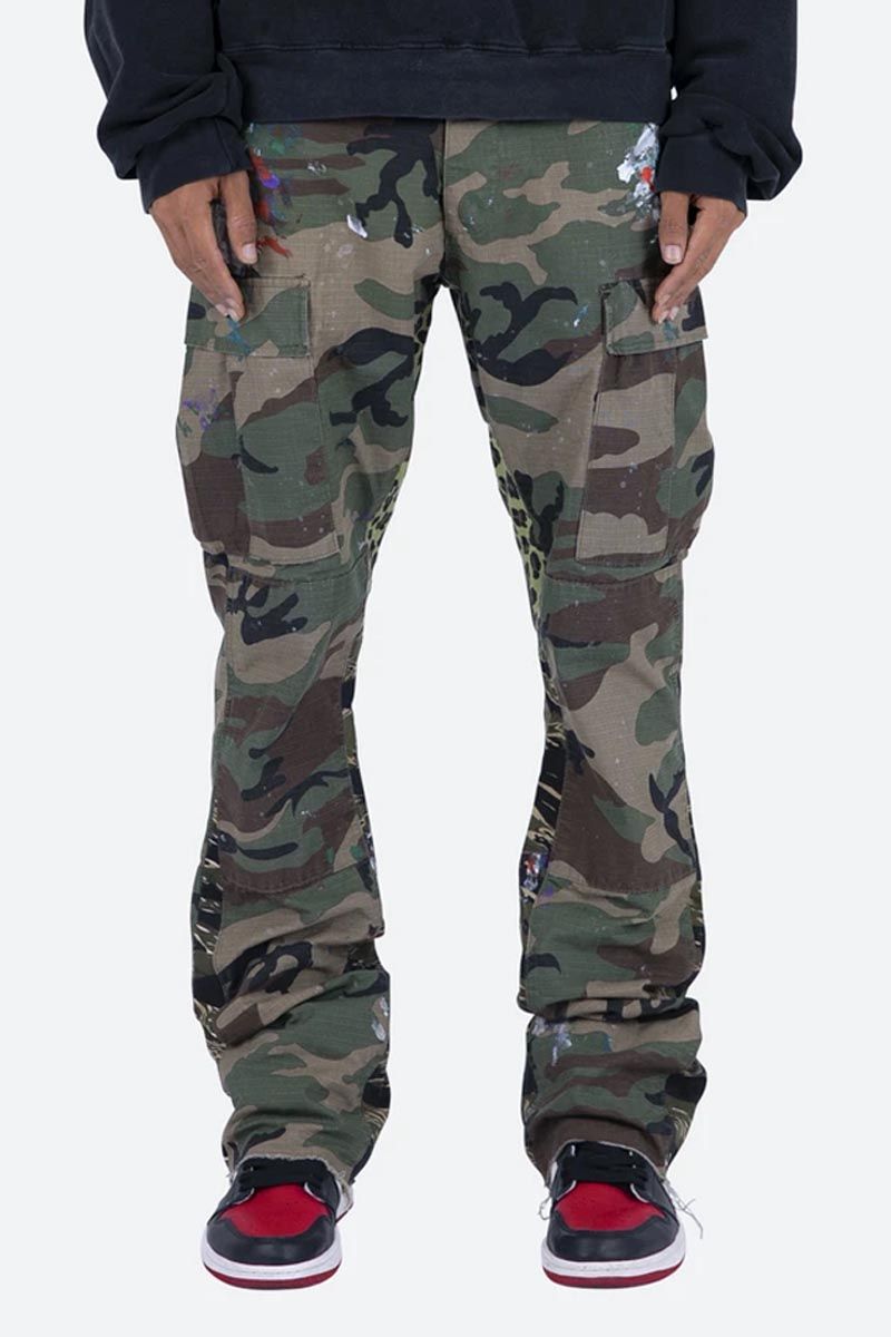 mnml(~j}) CONTRAST BOOTCUT CARGO PANTS WOODLAND CAMO