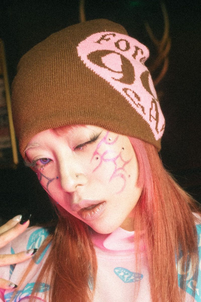 Forever 90s GALs(フォーエバーナインティーズギャルズ) Heart LOGO Beanie Brown