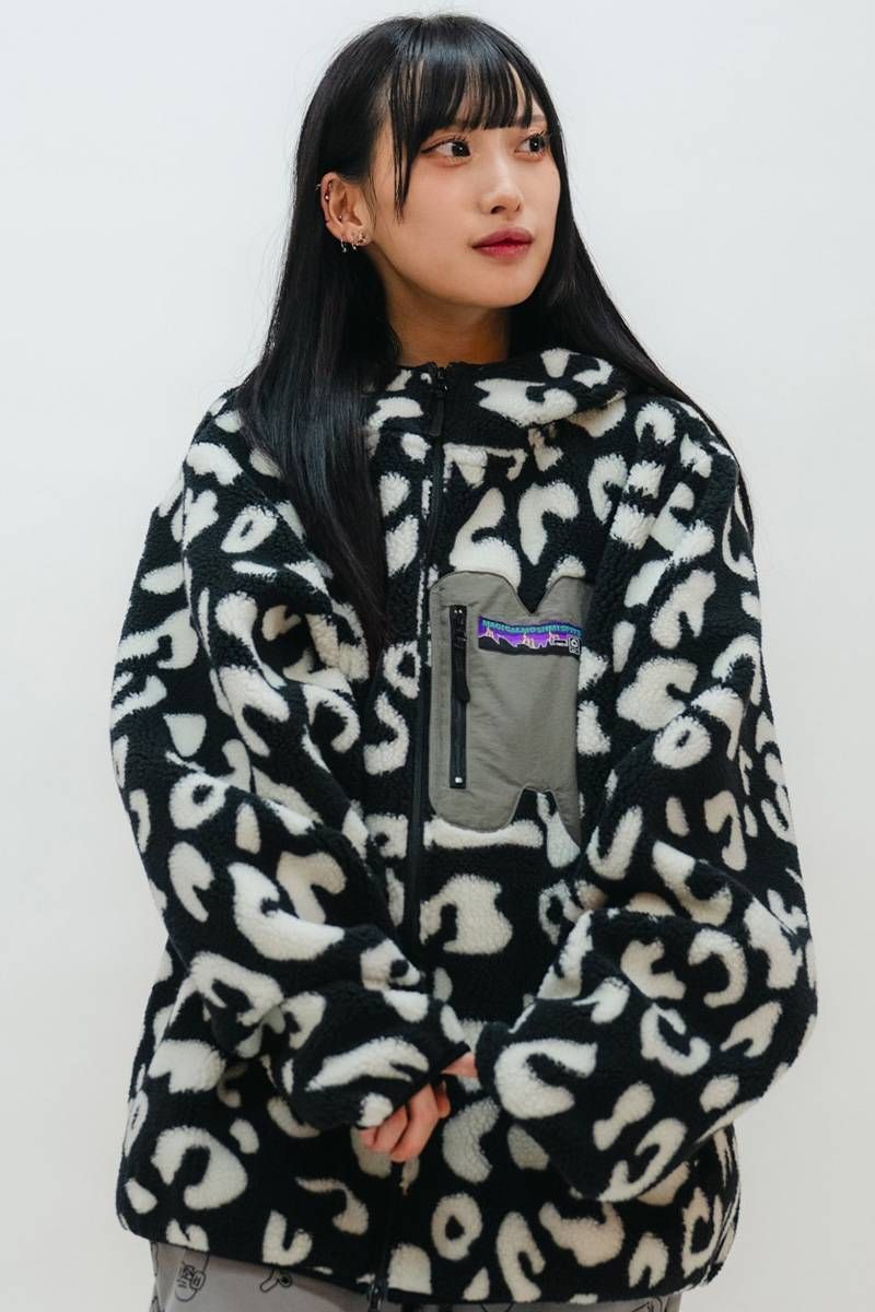 MAGICAL MOSH MISFITS (マジカルモッシュミスフィッツ) モコモコ Mボア JKT - BLACK