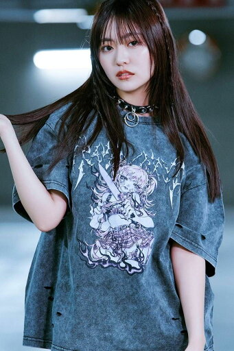 kuua×TRAVAS TOKYO(トラバス・トーキョー) イラスト半袖Tシャツ? - Chacoal kuua×TRAVAS TOKYO(トラバス・トーキョー) イラスト半袖Tシャツ? - Chacoal