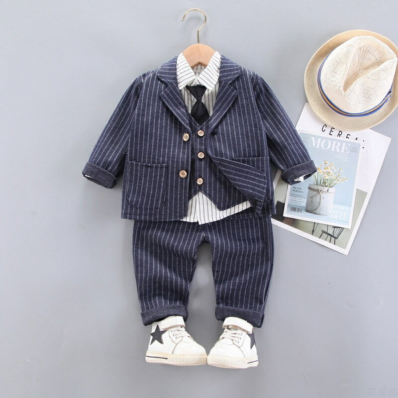 送料無料　子供スーツ 男の子 スーツ フォーマル 4点セット ベスト シャツ ジャケット 長ズボン 子供服 スーツ パンツ ワイシャツ チェック柄 肌に優しい 揃い 子供服 宴会 キッズ 紳士服 発表会 演出服 誕生日 入園式 入学式 80cm 90cm 100cm 110cm