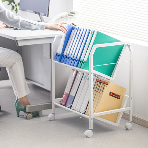 【アウトレット】ファイルワゴン 2段 A4対応 キャスター付 本 書類 収納 仕切り スチール ラック 斜め 天板 カバン置き EZ1-WG003W