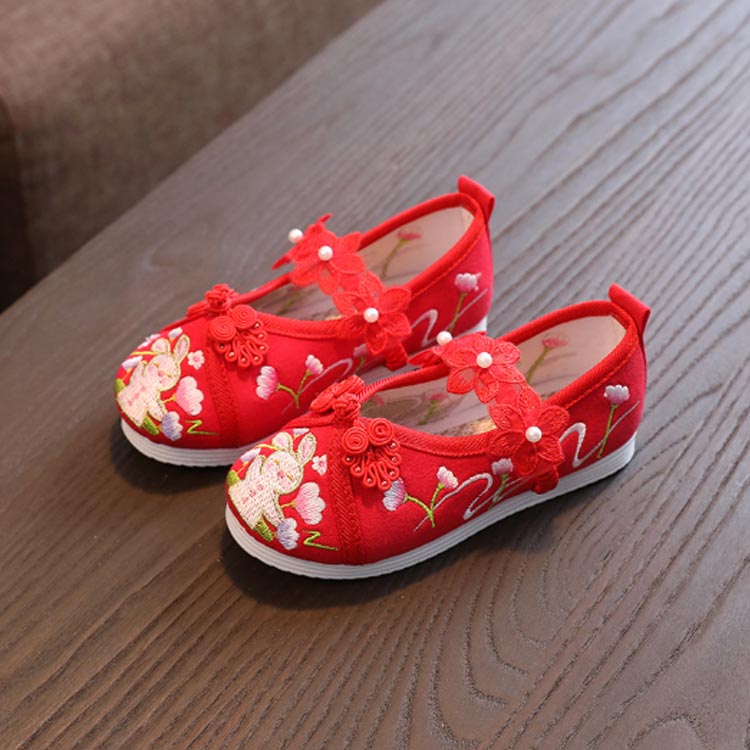 七五三 靴 草履 うさぎ柄 花柄 刺繍 3歳 5歳 女児 痛くない草履 楽ちん靴 女の子 キッズ 和装 靴 子供靴 履物 浴衣 着物 お正月 和服 和装シューズ 歩きやすい 軽量 柔らかい イベント お祭り 和柄の靴 送料無料