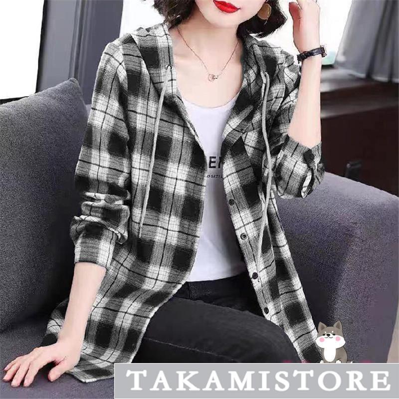 商品詳細カラー:/A01/A02/A03サイズ:/M/L/XL/2XL/3XL/4XL■商品説明普段のスタイルに合わせるだけで、ぐっと今年らしいコーデに。ボリュームのあるポワンとした袖がガーリーな印象に。日焼けや紫外線対策にも◎パンツやスカート、ワンピにも合うベーシックなデザインで、いろんなコーデをお楽しみいただけます。■素材ポリエステル、その他■注意事項※モデル画像は環境光の影響によりカラーが異なって見える場合がございます。※採寸は製造メーカー提供情報ですので、1~3cm誤差が生じる場合がございます。※イメージ違い?サイズ感での御返品にはお応え出来ません。以上の点を予めご了承下さい。■関連キーワードワンピ ワンピース シャツワンピ ゆったりワンピース ストライプ柄 チェック柄 ボタン コットンリネン 紫外線対策 ゆったり レディス レディース 春夏秋 20代 30代 40代 50代 おしゃれ らくちん 楽ちん 1年中 カジュアル ファッション 動きやすい 大
