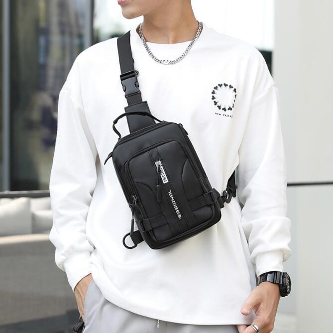 ショルダーバッグ ボディバッグ メンズ 旅行 大容量 小さめ 斜めがけ 撥水 軽い 通勤 通学 自転車 20代..