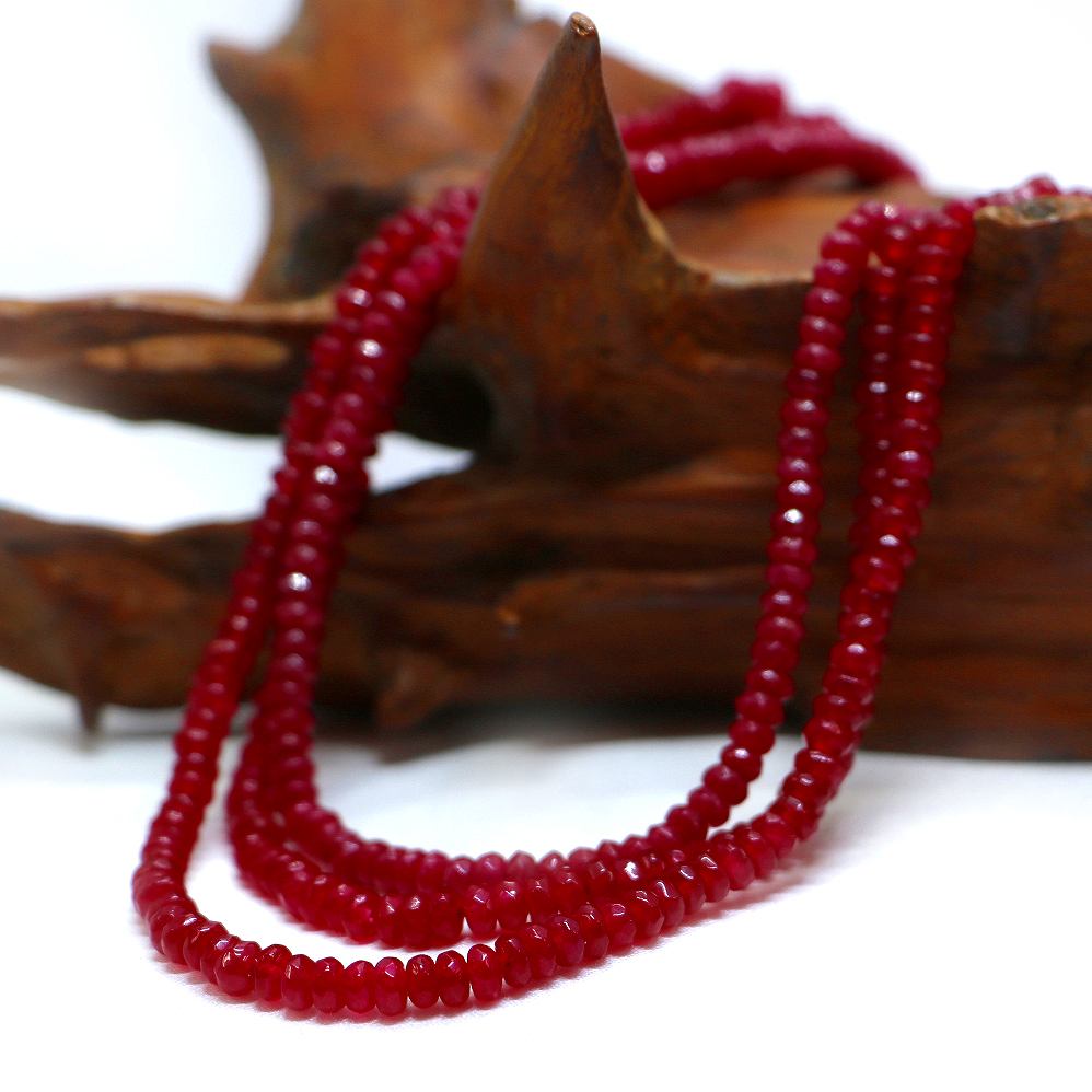 ○1連販売○カラージェード(レッド・染め)【ボタンカット】2×4mm【天然石 ビーズ パワーストーン】