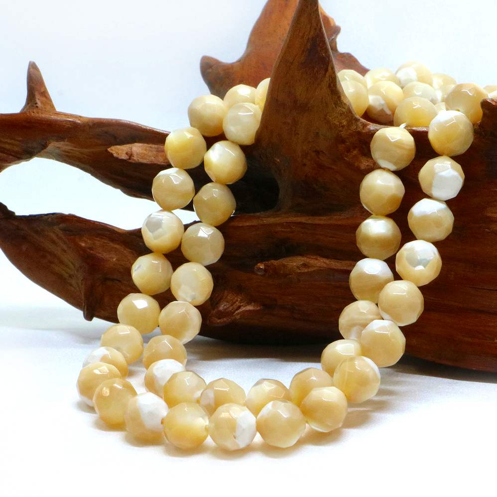 ○1連販売○マザーオブパール （ ベージュ）【カット】8mm【天然石 ビーズ パワーストーン】