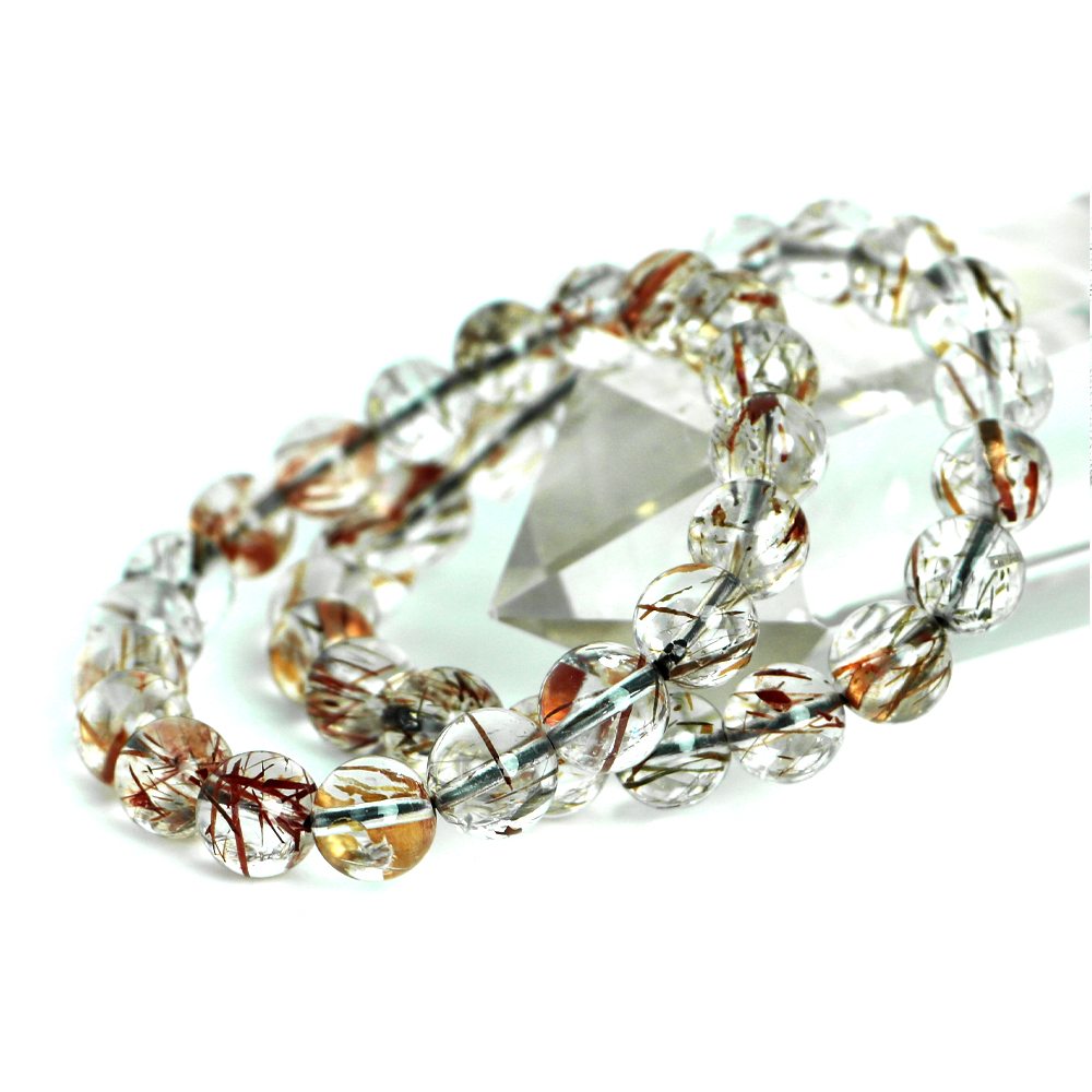 【サイズ】 ・玉サイズ 10mm ・腕回りサイズ16.5cm ・重さ25g ＊複数在庫のため若干の誤差が生じます 【商品説明】 水晶の中に針状の赤褐色、茶褐色、黒色のルチルが内包されているものをブラウンルチルクォーツと呼びます 内包物のルチルは鉄分やマンガンなどの成分で褐色〜赤褐色の色合いへ発色します 鉄分を含有度が多くなると濃く黒に近しい色合いになっていきます ルチルクォーツは個体差があり水晶の透明度、ルチルの含有量、形状などでそれぞれ表情が違い、コレクターに人気の高い石となります こちらのブラウンルチルクォーツは水晶の透明感が高く内包されるルチルはブロンズ〜ブラック系の針がくっきりと見え すっきりとしたきれいなブラウンルチルクォーツとなっております 天然石の原産地はブラジルとなります 【パワーストーンとして】 ルチルクォーツは全体的に金運・財運アップのパワーストーンとなります ブラウンルチルクォーツはチャンスや縁を引き寄せたり、直感力や洞察力、集中力を高めてくれるとされています 【配送につきまして】 ●メール便：送料250円（お買い物合計金額3,000円以上で1通分送料無料） ・ヤマト運輸ネコポスでのお届けとなります ・宅配便同様のお届け日数（翌日〜3日程度での配達）＊一部地域を除く ・ご自宅のポストへのお届けとなります（ご登録のお名前がポストへ記載があることをご確認お願い致します） ・大きさ（上限A4サイズ）：縦31.2cm、横22.8cm、厚さ2.5cm、重さ1kg以内 ※後払い（商品到着後コンビニなどでのお支払い）はご利用頂けます ※代引き決済はできません ※配送日時指定不可 ※発送後の住所変更はできませんので予めご注意ください ※商品紛失などの補償は基本的にございません ●宅配便：送料は配達地域によって異なります（お買い物合計金額3,980円以上で送料無料） ・佐川急便でのお届けとなります ・ドライバーによる手渡しでのお届け ・代引き決済はドライバーへ代金のお支払が可能となります （代引き手数料330円） ・配送日時指定可能 ※初回お届けより1週間以上お受け取りになられない場合は持ち戻りとなり返送となります 返送による送料は運送会社の定価送料を実費ご負担いただくことになりますので 予めご注意くださいますようお願い申し上げます ※当店の判断で日本郵便（レターパック）で発送させていただく場合もございます 予めご了承のほどお願い申し上げます　