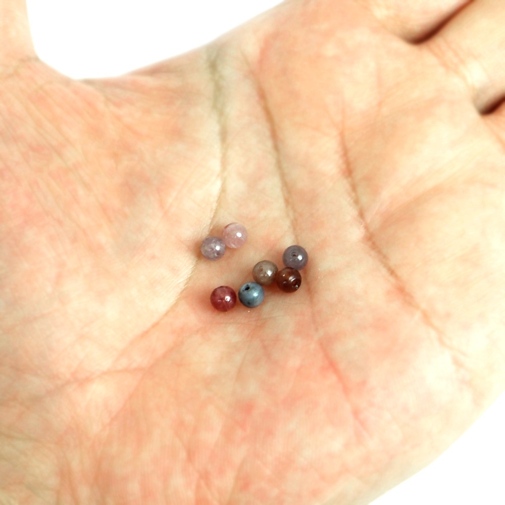 ●10粒売り●スピネル ミックス【丸玉】4mm【天然石 ビーズ パワーストーン】