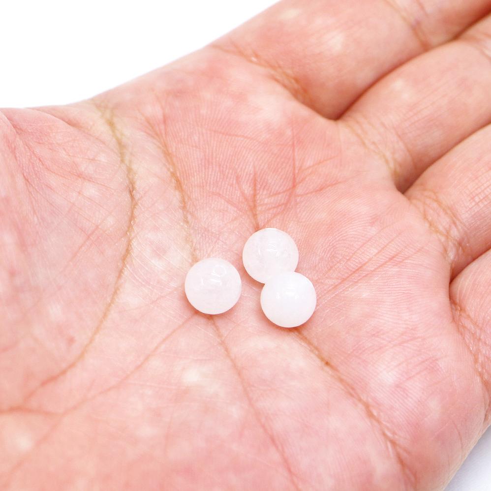 ●1粒売り●カラージェード(ホワイト・染め)【丸玉】8mm【天然石 ビーズ パワーストーン】