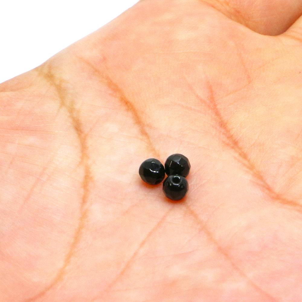 ●1粒売り●オニキス【カット】4mm【天然石 ...の紹介画像2