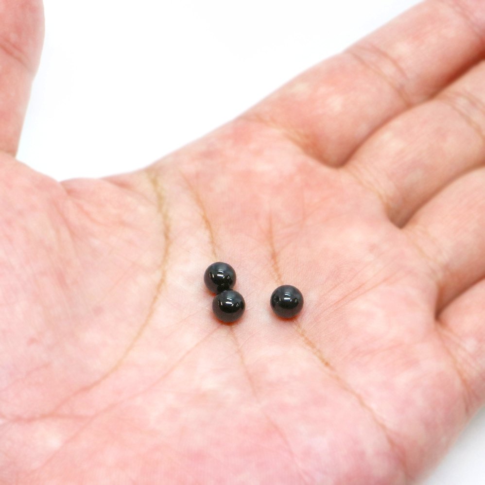 ●1粒売り●ブラックスピネル【丸玉】6mm【天然石 ビーズ パワーストーン】
