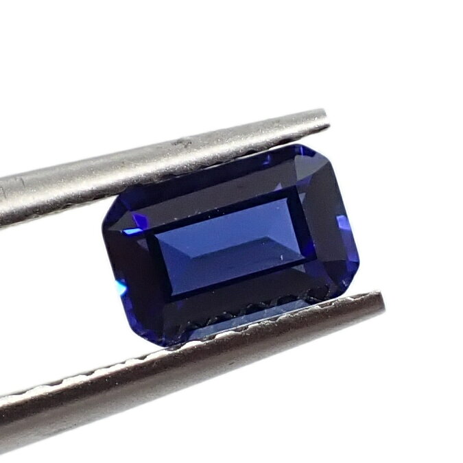 Gemstone KANAのGemKana/合成ブルーサファイア33#/エメラルドカット｜アングル2