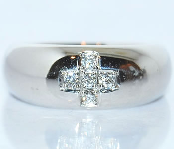 樂天商城 - ダイヤモンド-0.14ct クロス 十字架 月甲丸 Pt デザイン リング 指輪 【店頭受取対応商品】
