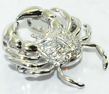 ダイヤモンド-0.34ct 蟹 カニデザイン K18WG デザインブローチ【店頭受取対応商品】