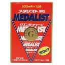 「クエン酸回路」に注目し、忙しい現代人に不足しがちな 約40種類の栄養素をバランスよく配合した美味しい健康飲料です 水にさっと溶ける顆粒状で、すっきりさわやかなレモン果汁風味 1Lで98kcalと、低カロリーに仕上げました カロリーが気になる方も、安心してご愛飲いただけます 飲みやすい味で、無理なく続けることが可能です 【飲用方法】 ・水に溶かしてお召し上がりください 　ミネラルウォーターや浄水器の水を使用するとさらに美味しくいただけます ・お好きな時間にお召し上がりください 　1日に500ml〜1000mlを目安に、毎日お召し上がり頂くことをお勧めします ・「メダリスト」はホットでもお飲み頂けます 　ホット飲用時はコップ一杯サイズの170ml(スティックタイプ)がお勧めです 水に溶かすだけでも美味しいメダリスト 酸っぱい味が苦手な方は、野菜ジュース、フルーツジュースなどに溶かすと 酸味が抑えられ飲みやすくなります また、紅茶に入れて頂くとレモンティーのように美味しくいただけます メダリストは様々な飲み方で、美味しく手軽にあなたの健康と美容をサポートします 【成分(1L用28gあたり)】 エネルギー：98kcal たんぱく質：1.7g 脂質：0g 炭水化物：24.4g ナトリウム：123mg クエン酸：6580mg アラニン：180mg グリジン：140mg バリン：65mg アルギニン：65mg ロイシン：55mg リジン：45mg アスバラギン酸Na：45mg イソロイシン：18mg ヒスチジン：18mg シスチン：18mg フェニルアラニン：18mg トレオニン：9mg メチオニン：9mg グルタミン：140mg クレアチン：461mg カルシウム：233mg マグネシウム：21mg カリウム：31mg 鉄：1mg ビタミンA：470μg ビタミンB1：0.71mg ビタミンB2：9.4mg ナイアシン：9mg パントテン酸：3.6mg ビタミンB6：1.2mg ビタミンB12：1μg ビタミンC：314mg ビタミンD：2.4μg ビタミンE：5mg 葉酸：95μg 無臭にんにく：9.2mg カテキン：14.2mg 【原材料】 甜菜糖、クレアチン、茶エキス、酵母エキス、無臭にんにく、クエン酸、トレハロース 乳酸Ca、アミノ酸ミックス（アラニン、グルタミン、グリシン、アルギニン、バリン ロイシン、リジン、アスパラギン酸Na、イソロイシン、シスチン、ヒスチジン フェニルアラニン、トリプトファン、トレオニン、メチオニン）、ビタミンC クエン酸Na、甘味料（スクラロース）、硫酸Mg、香料、塩化K、ビタミンB2 クエン酸鉄Na、ナイアシン、ビタミンE、パントテン酸Ca、ビタミンB6、抽出カロチン ビタミンB1、ビタミンA、葉酸、ビタミンD、ビタミンB12
