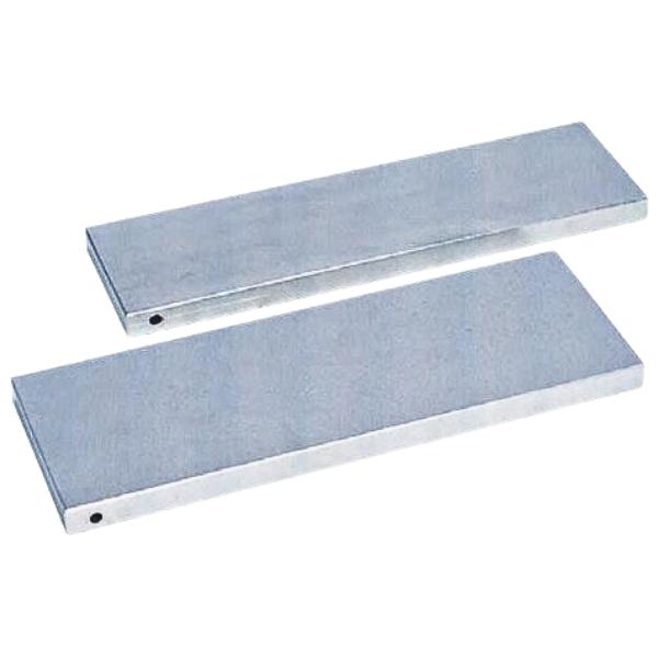 【北海道・沖縄・離島 別送料】ご注文後こちらからご連絡いたします 【メーカー直送】お客様都合による返品交換はできません ※画像は代表画像です。ご購入前に仕様をご確認下さい。 【用途】 カンナ刃、機械刃物、包丁などに。 プロの料理人の皆様にも多く愛用されています。 ■メーカー：TSUBOMAN ■品名：DS-4 75ゴム台付き ■商品記号：DS-475#1200D ■コード：12649 ■サイズ(mm)：(75×210)×12 ■粒度：#1200 ■その他：ゴム台が付属しています ■数量：1個 ■JANコード：4954452126497 ■管理コード：TA280ツボ万 DS-4 75ゴム台付き DS-475#1200D 粒度#1200 サイズ(75×210)×12mm 各種刃物研磨 TSUBOMAN 2