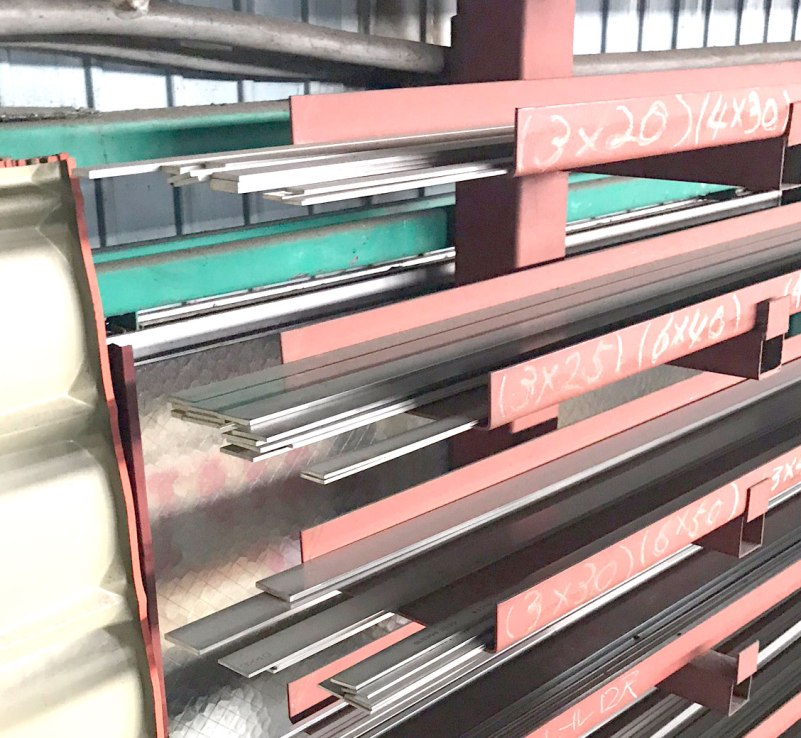 ���ƥ�쥹����SUS304)��ʿŴ��ʿ�ݡ��ե�åȥС���FB������ 3�ߥ�� �� 25�ߥ� Ĺ��2m