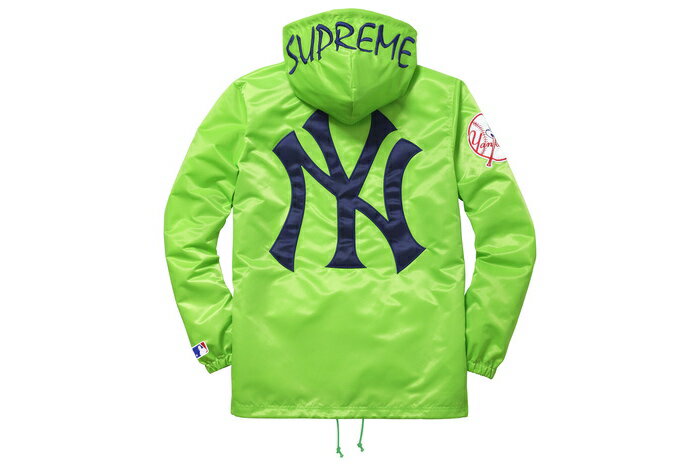 Supreme(シュプリーム)× 039 47 BRAND/NEW YORK YANKEES SATIN HOODED COACHES JKT GREEN 15SS コーチジャケット 新古品【中古】