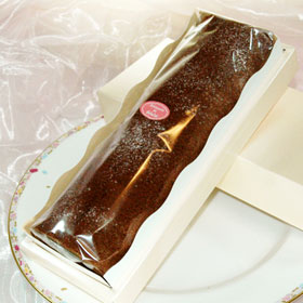 チョコレート ロールケーキ φ約7.5cm×21.5cmベルギー チョコ 【楽ギフ_包装】