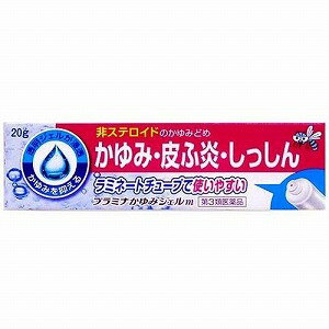 医薬品区分 一般用医薬品薬効分類 鎮痛・鎮痒・収れん・消炎薬（パップ剤を含む）承認販売名 製品名 プラミナかゆみジェルm製品名（読み） プラミナカユミジェルm製品の特徴 ○使いやすいラミネートチューブで，破れにくい特徴があります。○スーッとする清涼感が持続し，かゆみを鎮めるl-メントールが配合されています。○ステロイド成分は配合されていません。使用上の注意 ■相談すること1．次の人は使用前に医師，薬剤師又は登録販売者に相談してください。　（1）医師の治療を受けている人　（2）薬などによりアレルギー症状を起こしたことがある人　（3）湿潤やただれのひどい人2．使用後，次の症状があらわれた場合は副作用の可能性がありますので，直ちに使用を中止し，この説明文書を持って医師，薬剤師又は登録販売者に相談してください。［関係部位：症状］皮ふ：発疹・発赤，かゆみ，はれ3．5〜6日間使用しても症状がよくならない場合は使用を中止し，この説明文書を持って医師，薬剤師又は登録販売者に相談してください。効能・効果 かゆみ，虫さされ，皮ふ炎，かぶれ，じんましん，湿疹，あせも効能関連注意 用法・用量 1日数回，適量を患部に塗布してください。用法関連注意 （1）定められた用法・用量を守ってください。（2）小児に使用させる場合には，保護者の指導監督のもとに使用させてください。（3）目に入らないようご注意ください。万一，目に入った場合には，すぐに水又はぬるま湯で洗ってください。なお，症状が重い場合には，眼科医の診療を受けてください。（4）外用にのみ使用してください。成分分量 100g中成分分量ジフェンヒドラミン塩酸塩2.0gグリチルレチン酸0.2gl-メントール5.0gdl-カンフル1.0g添加物 1，3-ブチレングリコール，濃グリセリン，ヒプロメロース，疎水化ヒドロキシプロピルメチルセルロース，クエン酸水和物，クエン酸ナトリウム水和物，エタノール保管及び取扱い上の注意 （1）直射日光の当たらない涼しい所に密栓して保管してください。（2）小児の手の届かない所に保管してください。（3）他の容器に入れ替えないでください。　（誤用の原因になったり品質が変わるおそれがあります。）（4）使用期限を過ぎた製品は使用しないでください。消費者相談窓口 会社名：ジャパンメディック株式会社問い合わせ先：お客様相談窓口電話：076-438-1107受付時間：月〜金（祝祭日・年末年始を除く）9：00〜17：00製造販売会社 ジャパンメディック（株） 添付文書情報会社名：ジャパンメディック株式会社住所：富山県富山市横越168販売会社 剤形 塗布剤リスク区分等 第3類医薬品