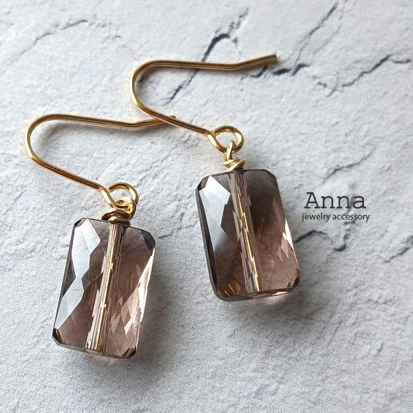 スモーキークオーツレクタングル天然石高品質カットのシンプルなピアス 天然石ピアス 金属アレルギー対応　チタン サージカルステンレス　イヤリング 樹脂　ニッケルフリー　K14GF　チタンゴールド　ブラウン　透明感
