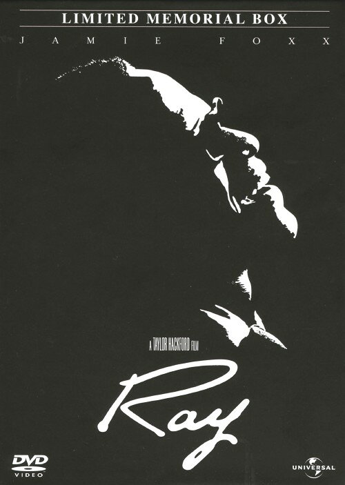 タイトル 初限）Ray 追悼記念BOX 【DVD】 &nbsp; レイ アーティスト名 ジェイミー・フォックス ジャンル 洋画ドラマヒューマン 発売日 2005/06/10発売 規格番号 UNLD-42722 JAN 4580120510482 『愛と青春の旅立ち』の名匠、テイラー・ハックフォード監督による、レイ・チャールズがソウルミュージック界の頂点に登り詰めるまでの半生を映画化した伝記映画。レイを演じたジェイミー・フォックスが、2005年アカデミー賞主演男優賞を受賞。 ※中古商品の場合、商品名に「初回」や「限定」・「○○付き」（例　Tシャツ付き）等の記載がございましても、特典等は原則付属しておりません。また、中古という特性上ダウンロードコード・プロダクトコードも保証の対象外です。コードが使用できない等の返品はお受けできません。ゲーム周辺機器の箱・取扱説明書及び、ゲーム機本体のプリインストールソフト、同梱されているダウンロードコードは初期化をしていますので、保証の対象外となっております。 尚、商品画像はイメージです。 ※2点以上お買い求めのお客様へ※ 当サイトの商品は、ゲオの店舗と共有しております。 商品保有数の関係上、異なる店舗から発送になる場合があり、お届けの荷物が複数にわかれたり、到着日時が異なる可能性がございます。（お荷物が複数になっても、送料が重複する事はございません） 尚、複数にわけて発送した場合、お荷物にはその旨が記載されておりますので、お手数ですが、お荷物到着時にご確認いただけますよう、お願い申し上げます。 ※ご登録頂いた配送先住所内容の不備等により、弊社へ商品が返還された場合は自動的にキャンセル処理となりますので、配送先住所の登録の際には、お間違いのないよう、くれぐれもご注意お願い申し上げます。 ※商品の状態問合せに関しまして、弊社は複数の拠点で商品の管理を行っておりますので、お答えができません。 ※当サイトの在庫について 当サイトの商品は店舗と在庫共有をしており、注文の重複や、商品の事故等が原因により、ご注文頂いた後に、 キャンセルさせていただく場合がございます。 楽天ポイントの付与・買いまわり店舗数のカウント等につきましても、発送確定した商品のみの対象になりますので、キャンセルさせて頂いた商品につきましては、補償の対象外とさせていただきます。 ご了承の上ご注文下さい。