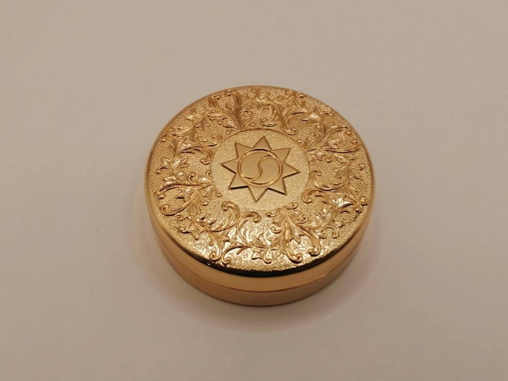 【中古品】朱肉ケース 小物ケース 24 K.G.P メッキ（事務用品）