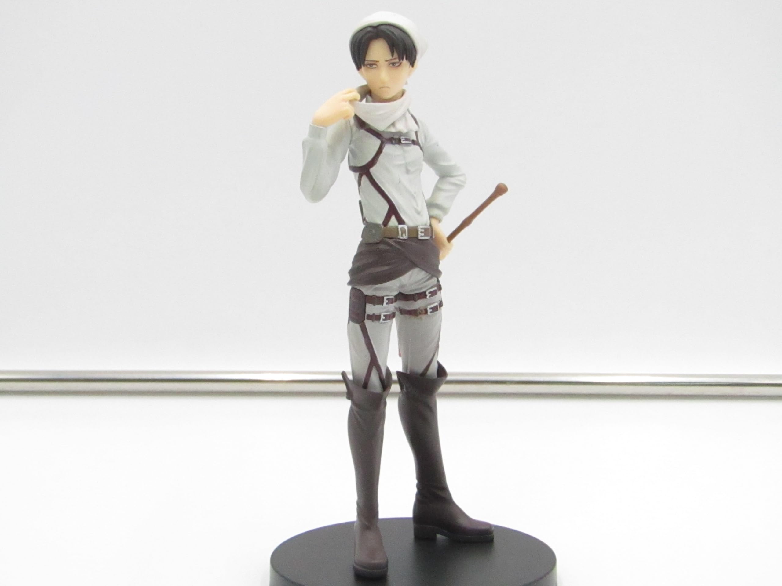 楽天市場】進撃の巨人 リヴァイ お掃除 フィギュアの通販