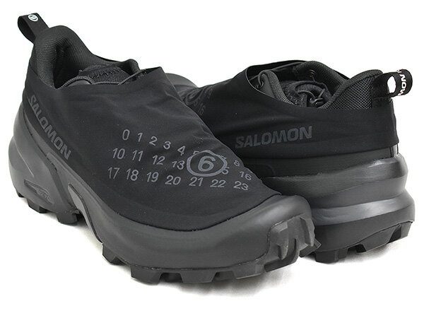 Rakuten - MM6 Maison Margiela x SALOMON CROSS DUST【エムエム6 メゾン マルジェラ サロモン クロス ダスト】【ハイキング トレイル シューズ スニーカー サンダル メンズ レディース ブラック グレー】BLACK / BLACK / ASPHALT