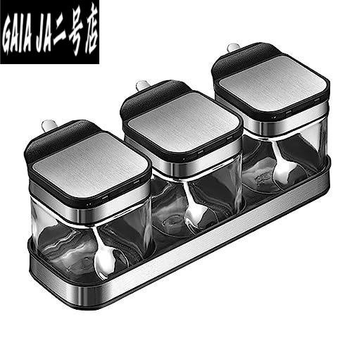 【安全食品級素材＆気密性が良い】この調味料ポッ本体には耐熱グラス、蓋には食品級PP素材、シーリングには食品級シリコンを採用し、より健康的な食生活をサポートできます。また、シールリング付きて、密封がしっかりしておりので、湿気防止、調味料が固まらない。調味料の鮮度を保ちます、無駄を減らせます。【ユニークで美しい外観】分解と清掃が簡単。 ほこりや湿気に効果的に耐えることができます。 見た目もとても美しく、キッチンやダイニングテーブルとの相性も抜群です。【スプーン付き】ほかの調味入れと違うのは、スプーンがついていることので、たっぷり詰めても気楽に蓋を閉めます。一番下の調味料も簡単にすくうことができます。【便利な広口デザイン】塩入れの口が広めなので、塩やお砂糖や小麦粉など調味料入れやすいです。洗うときにも使いやすくなります。また、調味料ケースはガラスなので傷が付きにくく、汚れてもサッと洗えます。【用途】砂糖、塩、チキンパウダーなど、さまざまな調味料を保存できます。 使いやすく、キッチンアシスタントとしても使用できます。ファミリーキッチン、ダイニングテーブル、ホテル【安全食品級素材＆気密性が良い】この調味料ポッ本体には耐熱グラス、蓋には食品級PP素材、シーリングには食品級シリコンを採用し、より健康的な食生活をサポートできます。また、シールリング付きて、密封がしっかりしておりので、湿気防止、調味料が固まらない。調味料の鮮度を保ちます、無駄を減らせます。【ユニークで美しい外観】分解と清掃が簡単。 ほこりや湿気に効果的に耐えることができます。 見た目もとても美しく、キッチンやダイニングテーブルとの相性も抜群です。【スプーン付き】ほかの調味入れと違うのは、スプーンがついていることので、たっぷり詰めても気楽に蓋を閉めます。一番下の調味料も簡単にすくうことができます。【便利な広口デザイン】塩入れの口が広めなので、塩やお砂糖や小麦粉など調味料入れやすいです。洗うときにも使いやすくなります。また、調味料ケースはガラスなので傷が付きにくく、汚れてもサッと洗えます。【用途】砂糖、塩、チキンパウダーなど、さまざまな調味料を保存できます。 使いやすく、キッチンアシスタントとしても使用できます。ファミリーキッチン、ダイニングテーブル、ホテル
