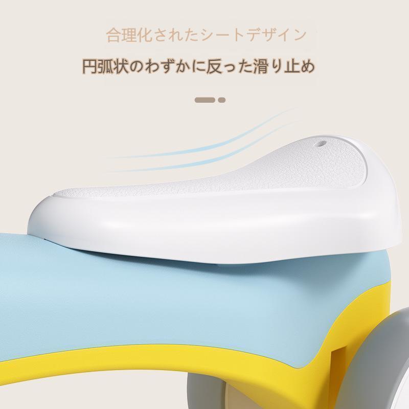 GFオンライン楽天市場店の子供用足蹴り乗用玩具 車型 音楽 泡吹き機能付き 室内 屋外 乗り物 おもちゃ 誕生日 プレゼント｜アングル2